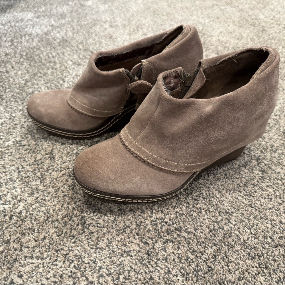 Dr. Scholl's Brown Ankle Booties